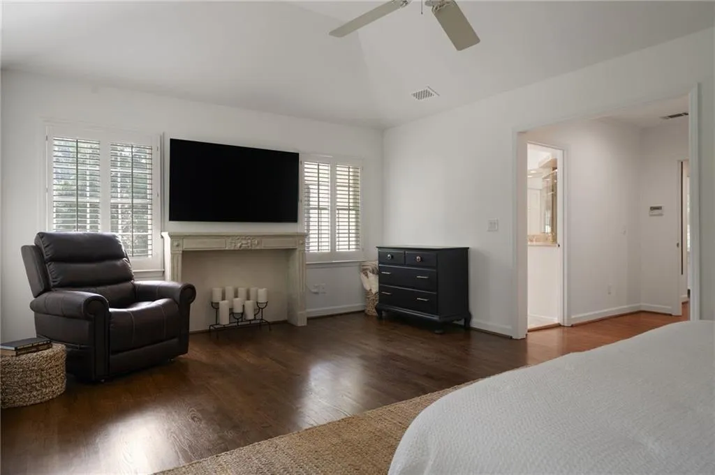 505 Hillside Drive Nw, Atlanta, Georgia 30342, 4 Bedrooms Bedrooms, ,4 BathroomsBathrooms,Residential,For Sale,505 Hillside Drive Nw,7611954