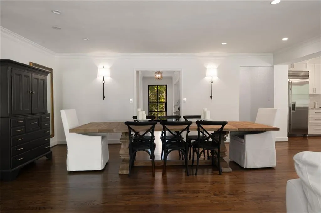 505 Hillside Drive Nw, Atlanta, Georgia 30342, 4 Bedrooms Bedrooms, ,4 BathroomsBathrooms,Residential,For Sale,505 Hillside Drive Nw,7611954