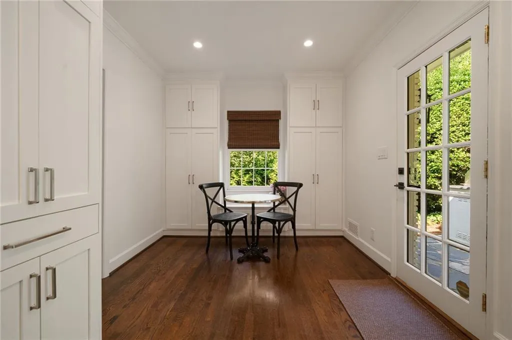 505 Hillside Drive Nw, Atlanta, Georgia 30342, 4 Bedrooms Bedrooms, ,4 BathroomsBathrooms,Residential,For Sale,505 Hillside Drive Nw,7611954