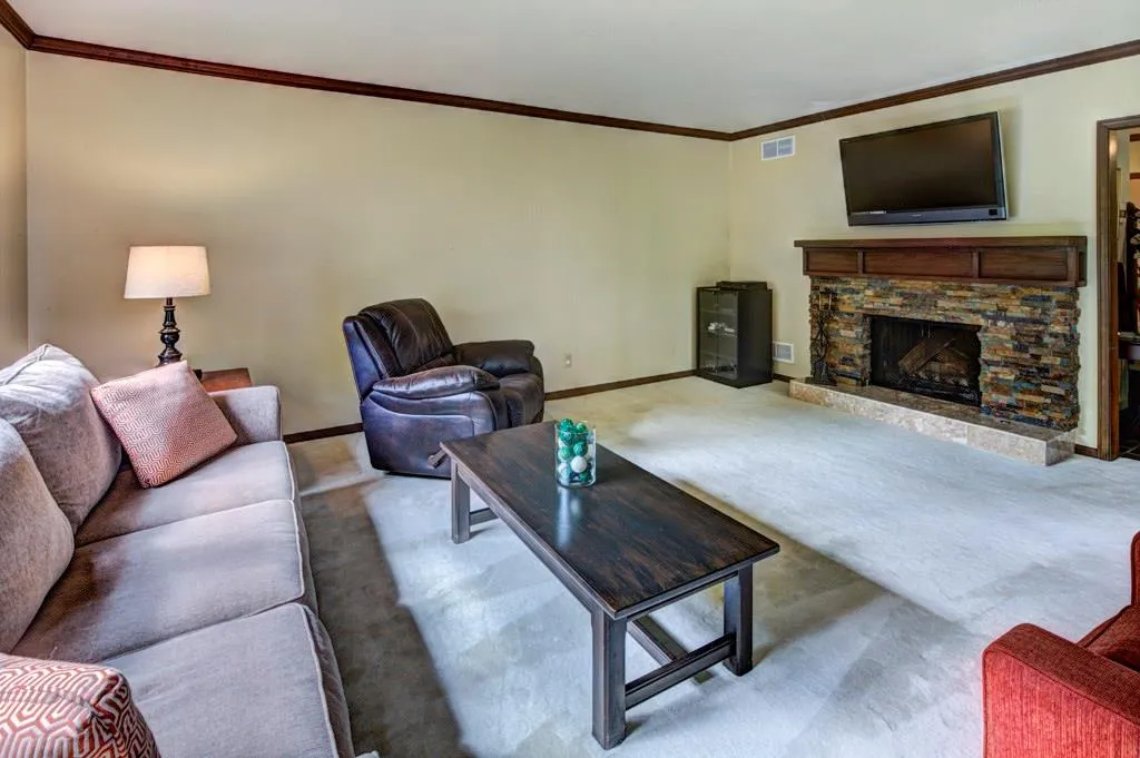 7495 Old Maine Trail, Atlanta, Georgia 30328, 4 Bedrooms Bedrooms, ,3 BathroomsBathrooms,Residential,Sold,7495 Old Maine Trail,5717892