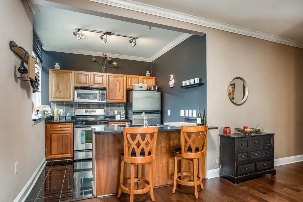 2479 Peachtree Road Ne Unit 105, Atlanta, Georgia 30305, 1 Bedroom Bedrooms, ,1 BathroomBathrooms,Residential,Sold,2479 Peachtree Road Ne Unit 105,5912896