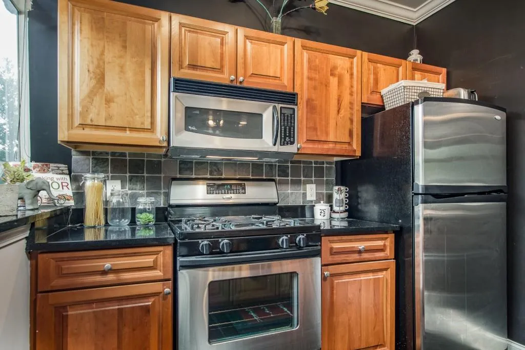 2479 Peachtree Road Ne Unit 105, Atlanta, Georgia 30305, 1 Bedroom Bedrooms, ,1 BathroomBathrooms,Residential,Sold,2479 Peachtree Road Ne Unit 105,5912896