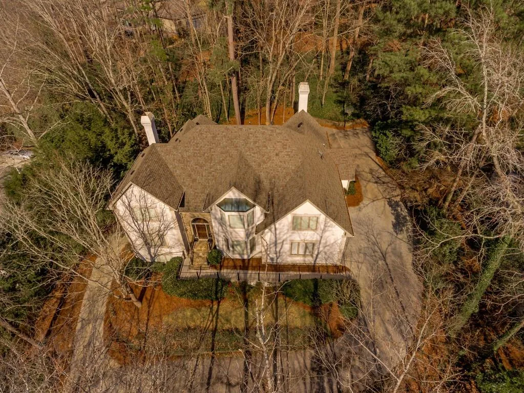 6115 River Chase Circle, Sandy Springs, Georgia 30328, 5 Bedrooms Bedrooms, ,5 BathroomsBathrooms,Residential,Sold,6115 River Chase Circle,6685038