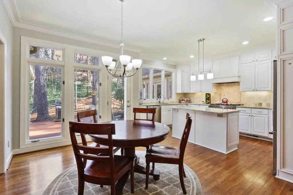 6115 River Chase Circle, Sandy Springs, Georgia 30328, 5 Bedrooms Bedrooms, ,5 BathroomsBathrooms,Residential,Sold,6115 River Chase Circle,6685038