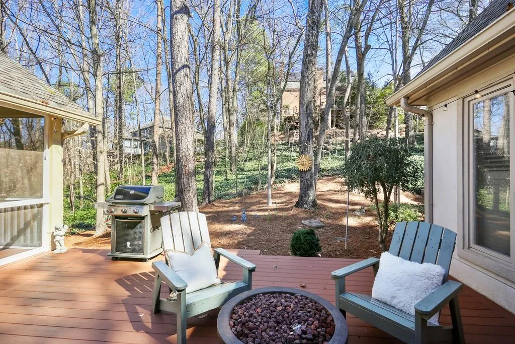 6115 River Chase Circle, Sandy Springs, Georgia 30328, 5 Bedrooms Bedrooms, ,5 BathroomsBathrooms,Residential,Sold,6115 River Chase Circle,6685038