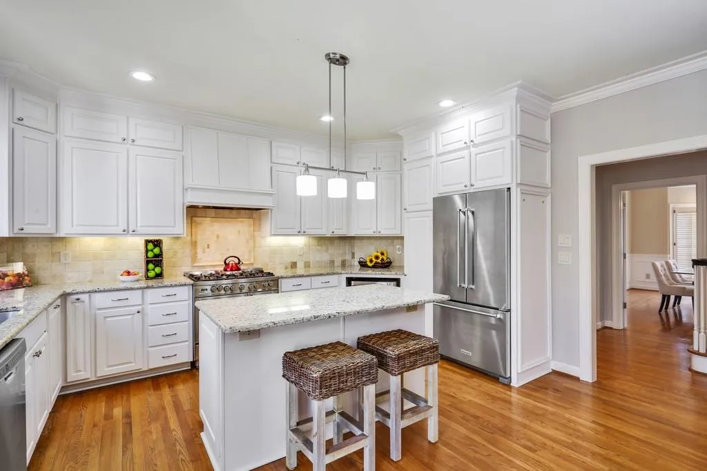 6115 River Chase Circle, Sandy Springs, Georgia 30328, 5 Bedrooms Bedrooms, ,5 BathroomsBathrooms,Residential,Sold,6115 River Chase Circle,6685038