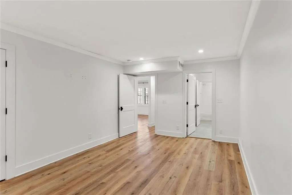 143 Amherst Place Nw, Atlanta, Georgia 30327, 2 Bedrooms Bedrooms, 0 ,2 BathroomsBathrooms,Residential,For Sale,143 Amherst Place Nw,7670686