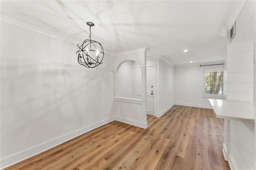 143 Amherst Place Nw, Atlanta, Georgia 30327, 2 Bedrooms Bedrooms, ,2 BathroomsBathrooms,Residential,For Sale,143 Amherst Place Nw,7670686