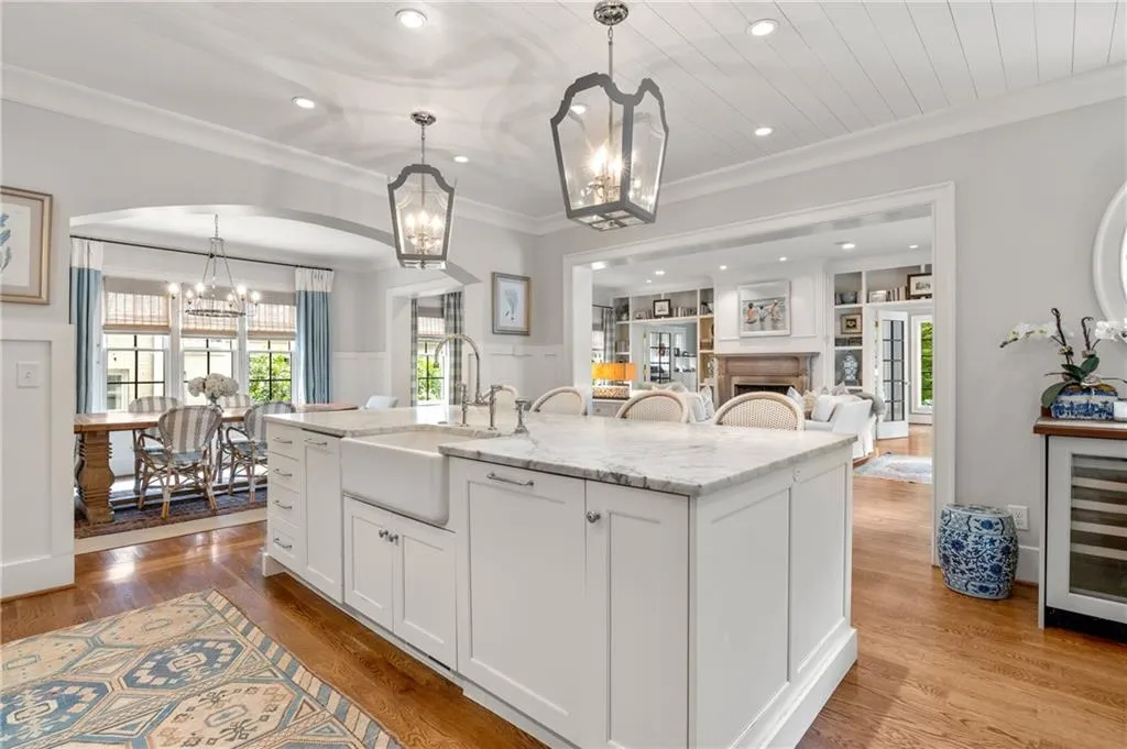 3107 Peachtree Drive Ne, Atlanta, Georgia 30305, 5 Bedrooms Bedrooms, ,5 BathroomsBathrooms,Residential,For Sale,3107 Peachtree Drive Ne,7632685