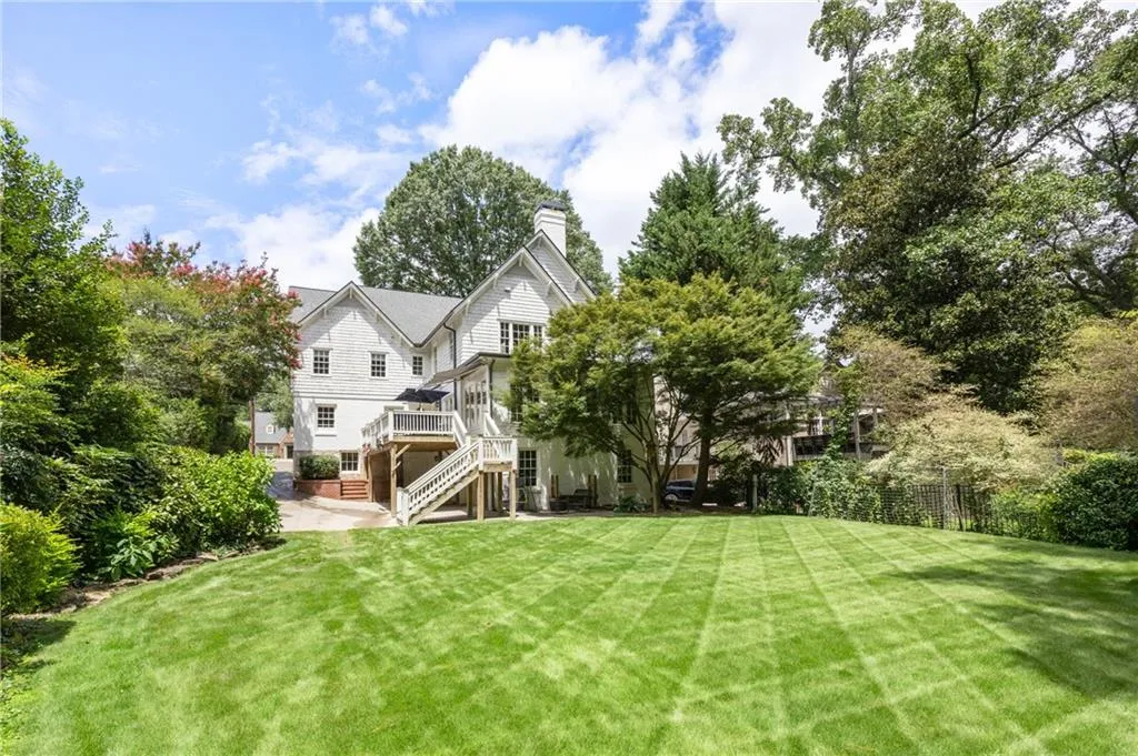 3107 Peachtree Drive Ne, Atlanta, Georgia 30305, 5 Bedrooms Bedrooms, ,5 BathroomsBathrooms,Residential,For Sale,3107 Peachtree Drive Ne,7632685