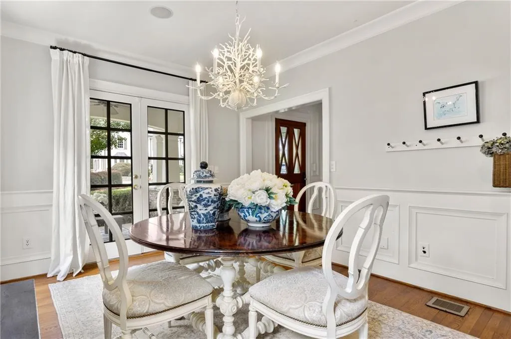 3107 Peachtree Drive Ne, Atlanta, Georgia 30305, 5 Bedrooms Bedrooms, ,5 BathroomsBathrooms,Residential,For Sale,3107 Peachtree Drive Ne,7632685