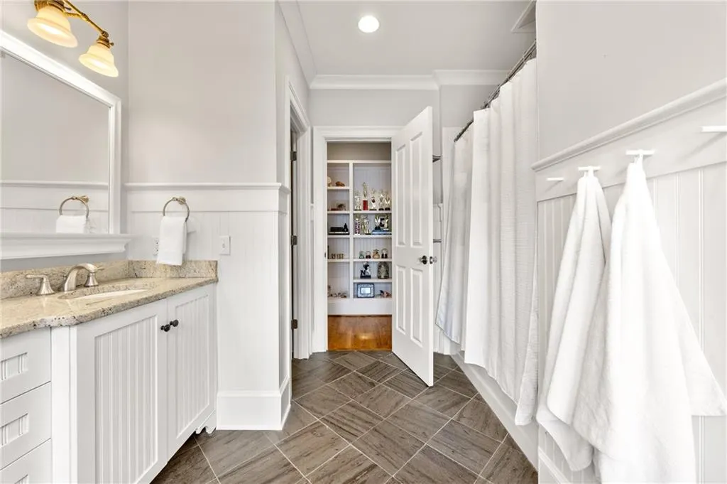3107 Peachtree Drive Ne, Atlanta, Georgia 30305, 5 Bedrooms Bedrooms, ,5 BathroomsBathrooms,Residential,For Sale,3107 Peachtree Drive Ne,7632685