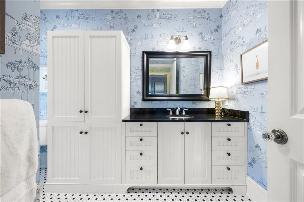 3107 Peachtree Drive Ne, Atlanta, Georgia 30305, 5 Bedrooms Bedrooms, ,5 BathroomsBathrooms,Residential,For Sale,3107 Peachtree Drive Ne,7632685