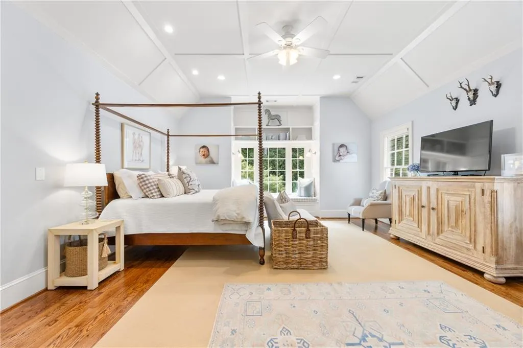 3107 Peachtree Drive Ne, Atlanta, Georgia 30305, 5 Bedrooms Bedrooms, ,5 BathroomsBathrooms,Residential,For Sale,3107 Peachtree Drive Ne,7632685