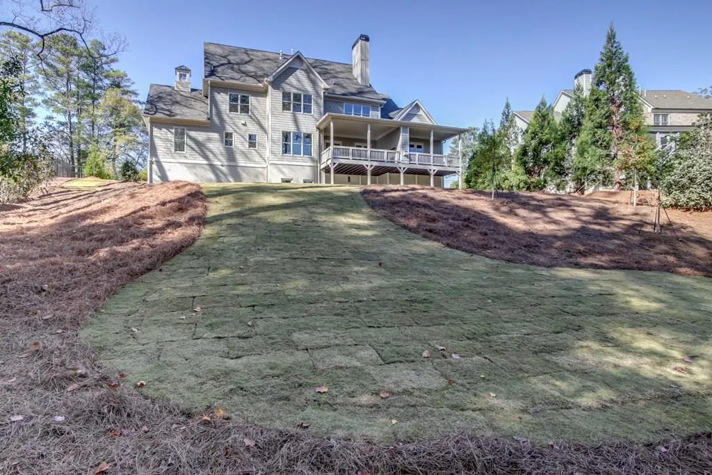 4675 Mystic Drive, Atlanta, Georgia 30342, 6 Bedrooms Bedrooms, ,5 BathroomsBathrooms,Residential,Sold,4675 Mystic Drive,5771855