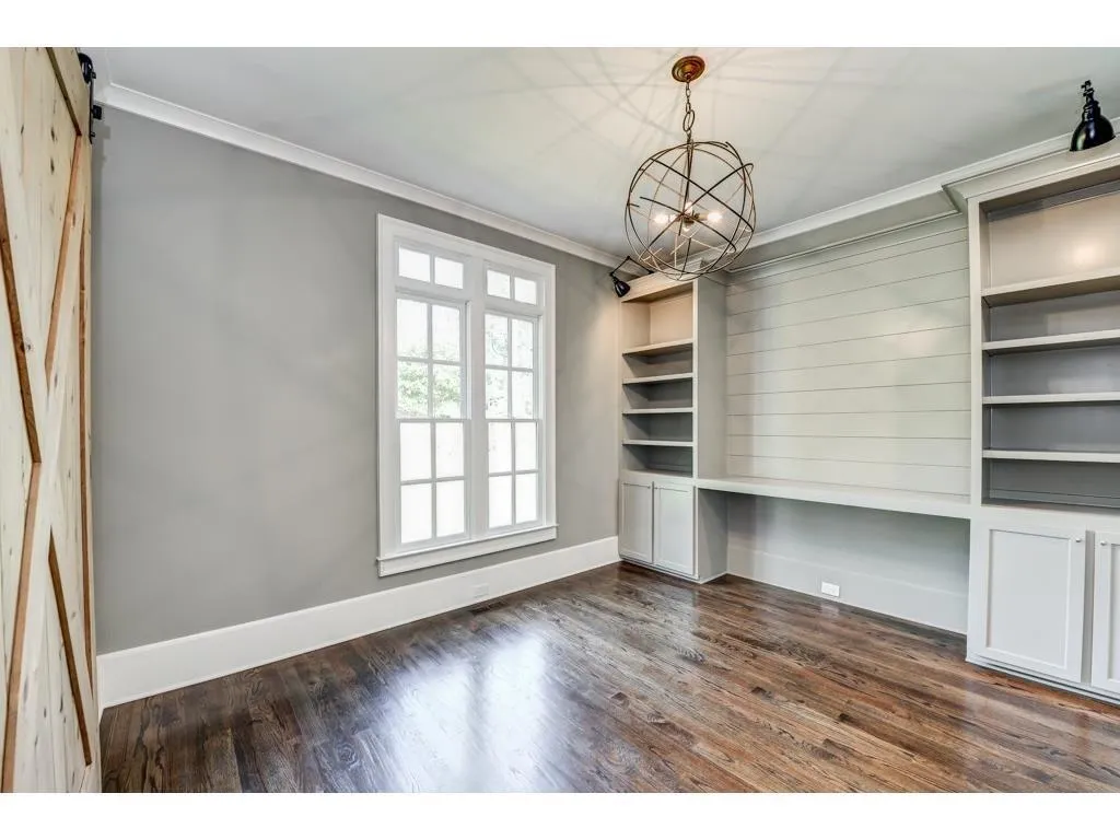 4675 Mystic Drive, Atlanta, Georgia 30342, 6 Bedrooms Bedrooms, ,5 BathroomsBathrooms,Residential,Sold,4675 Mystic Drive,5771855