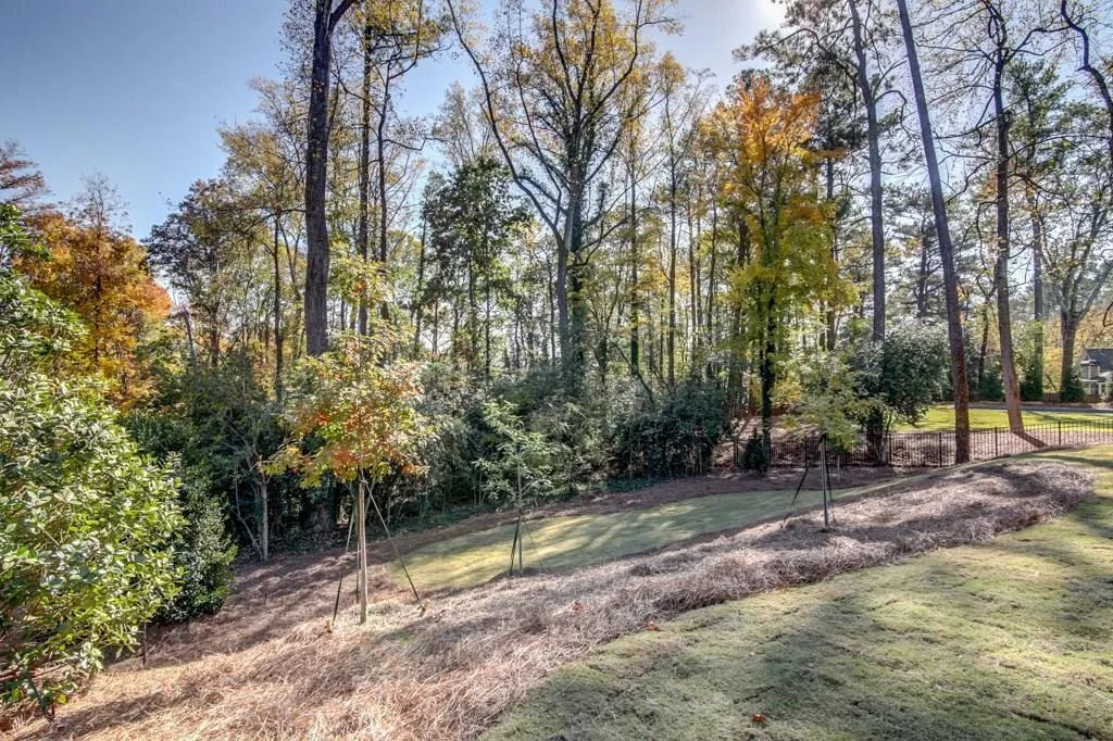 4675 Mystic Drive, Atlanta, Georgia 30342, 6 Bedrooms Bedrooms, ,5 BathroomsBathrooms,Residential,Sold,4675 Mystic Drive,5771855