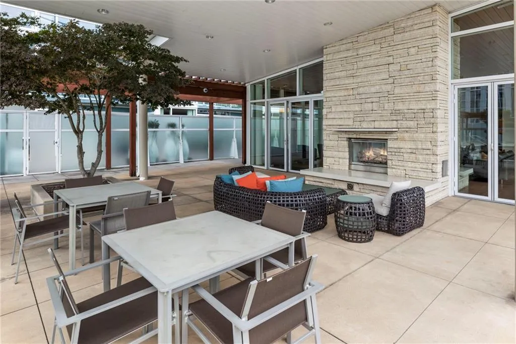 3325 Piedmont Road Ne Unit 2501, Atlanta, Georgia 30305, 3 Bedrooms Bedrooms, ,2 BathroomsBathrooms,Residential,For Sale,3325 Piedmont Road Ne Unit 2501,7620474