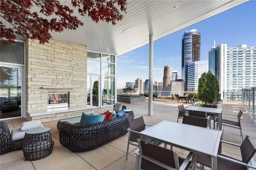 3325 Piedmont Road Ne Unit 2501, Atlanta, Georgia 30305, 3 Bedrooms Bedrooms, ,2 BathroomsBathrooms,Residential,For Sale,3325 Piedmont Road Ne Unit 2501,7620474