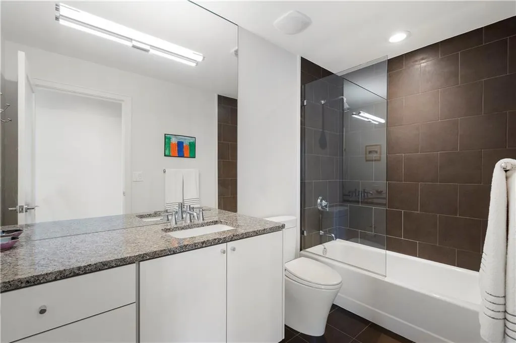 3325 Piedmont Road Ne Unit 2501, Atlanta, Georgia 30305, 3 Bedrooms Bedrooms, ,2 BathroomsBathrooms,Residential,For Sale,3325 Piedmont Road Ne Unit 2501,7620474