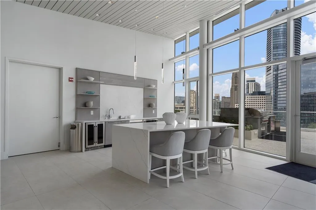3325 Piedmont Road Ne Unit 2501, Atlanta, Georgia 30305, 3 Bedrooms Bedrooms, ,2 BathroomsBathrooms,Residential,For Sale,3325 Piedmont Road Ne Unit 2501,7620474