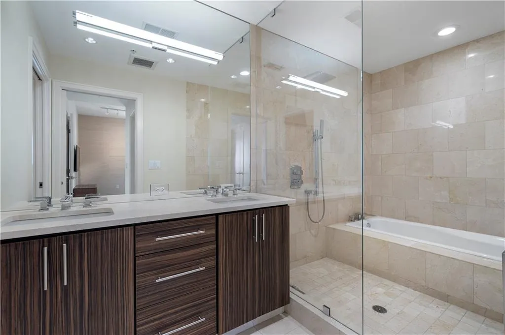 3325 Piedmont Road Ne Unit 2501, Atlanta, Georgia 30305, 3 Bedrooms Bedrooms, ,2 BathroomsBathrooms,Residential,For Sale,3325 Piedmont Road Ne Unit 2501,7620474