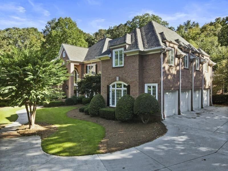 520 Old Cobblestone Drive, Sandy Springs, Georgia 30350, 7 Bedrooms Bedrooms, ,7 BathroomsBathrooms,Residential,Sold,520 Old Cobblestone Drive,7246630