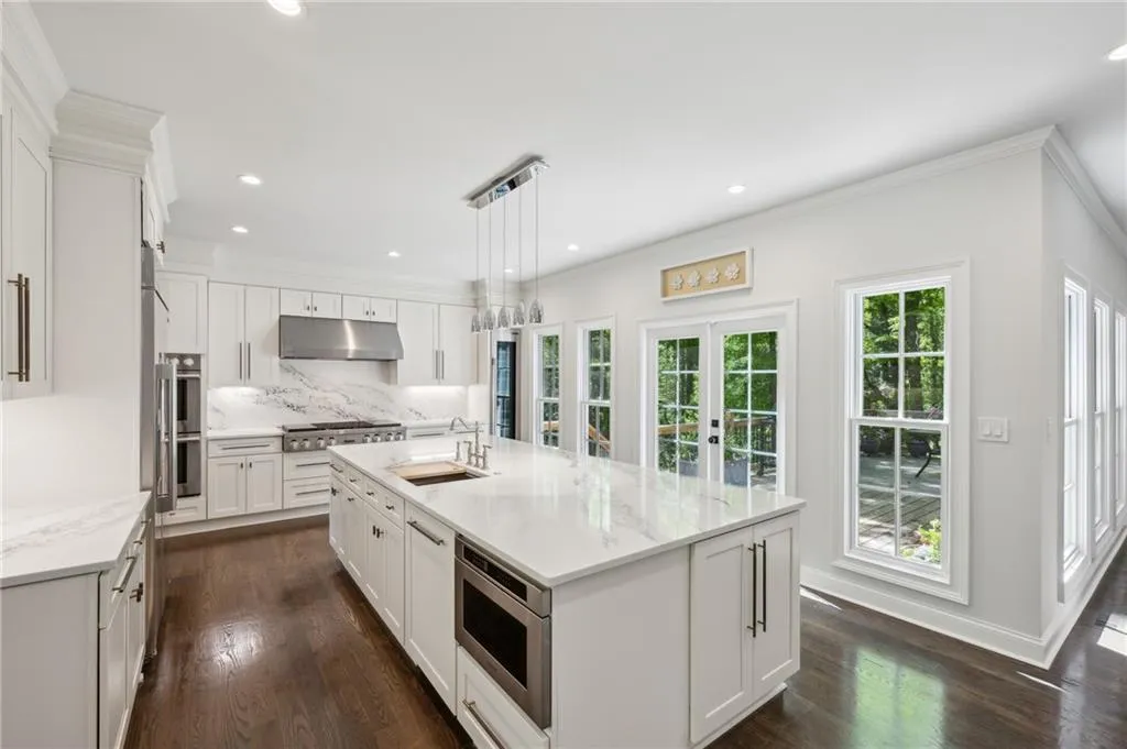 4152 Club Drive Ne, Atlanta, Georgia 30319, 6 Bedrooms Bedrooms, ,6 BathroomsBathrooms,Residential,For Sale,4152 Club Drive Ne,7556627