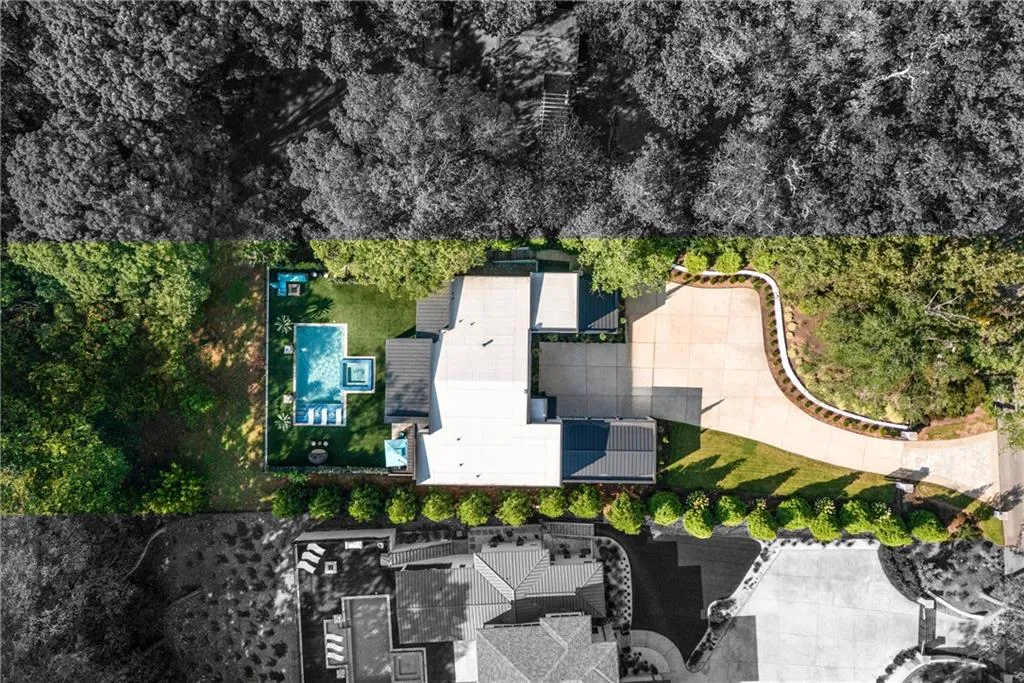 1105 Moores Mill Road Nw, Atlanta, Georgia 30327, 5 Bedrooms Bedrooms, ,5 BathroomsBathrooms,Residential,For Sale,1105 Moores Mill Road Nw,7628289
