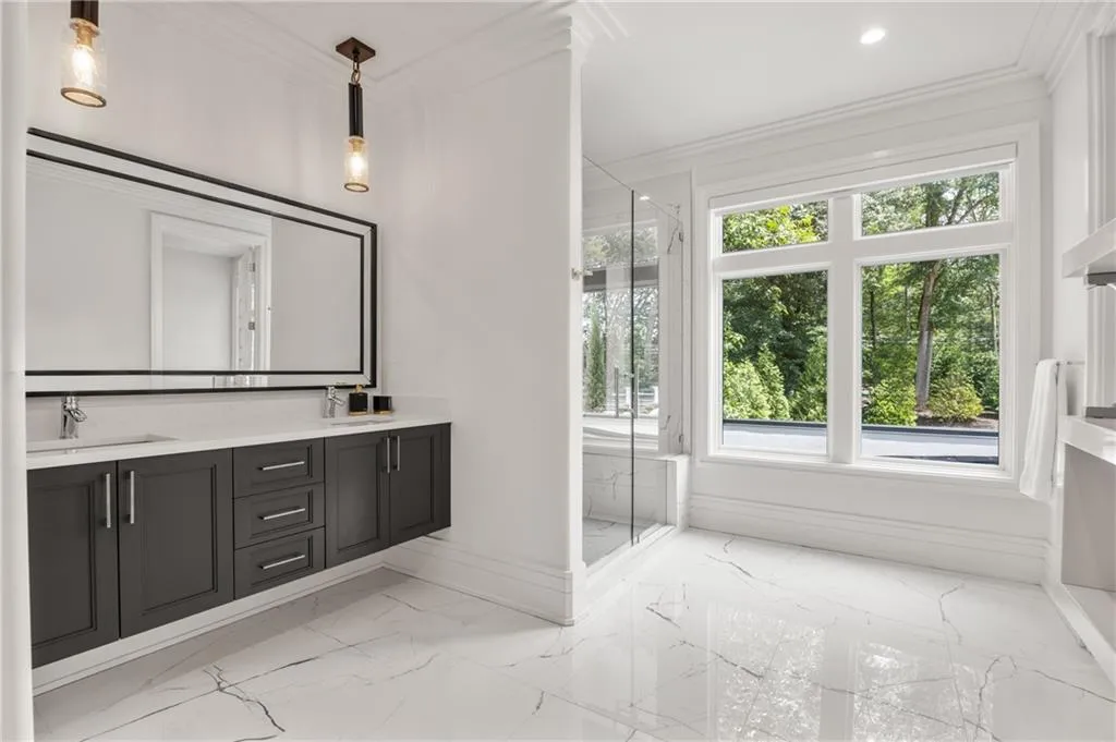 1105 Moores Mill Road Nw, Atlanta, Georgia 30327, 5 Bedrooms Bedrooms, ,5 BathroomsBathrooms,Residential,For Sale,1105 Moores Mill Road Nw,7628289