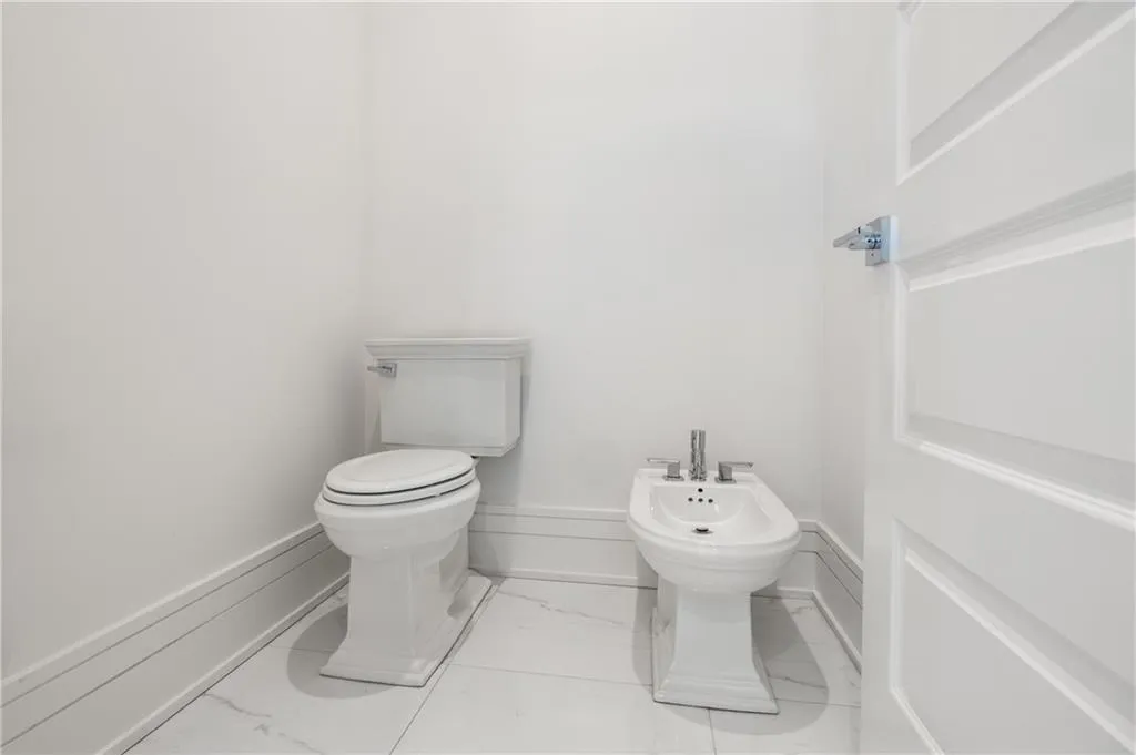 1105 Moores Mill Road Nw, Atlanta, Georgia 30327, 5 Bedrooms Bedrooms, ,5 BathroomsBathrooms,Residential,For Sale,1105 Moores Mill Road Nw,7628289