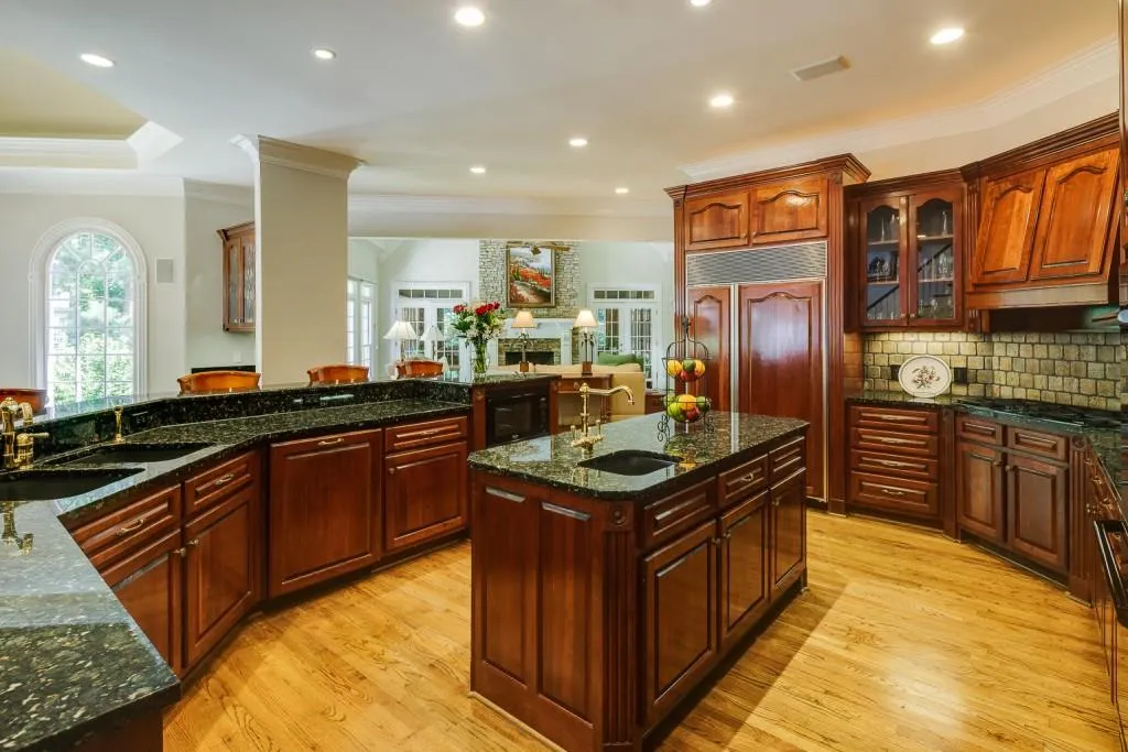 45 Sherington Place, Sandy Springs, Georgia 30350, 6 Bedrooms Bedrooms, ,7 BathroomsBathrooms,Residential,Sold,45 Sherington Place,7074185