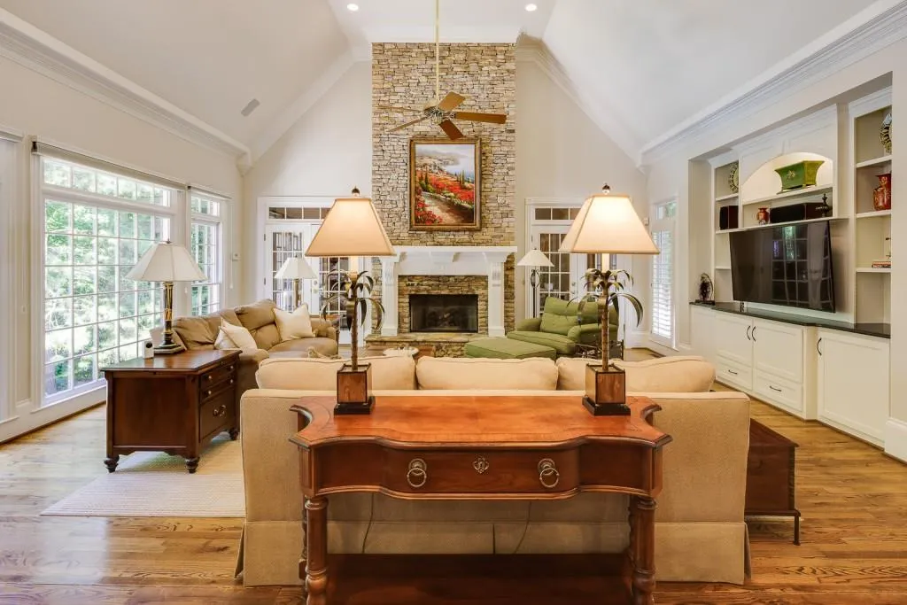 45 Sherington Place, Sandy Springs, Georgia 30350, 6 Bedrooms Bedrooms, ,7 BathroomsBathrooms,Residential,Sold,45 Sherington Place,7074185