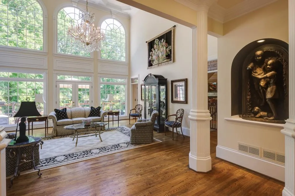 45 Sherington Place, Sandy Springs, Georgia 30350, 6 Bedrooms Bedrooms, ,7 BathroomsBathrooms,Residential,Sold,45 Sherington Place,7074185