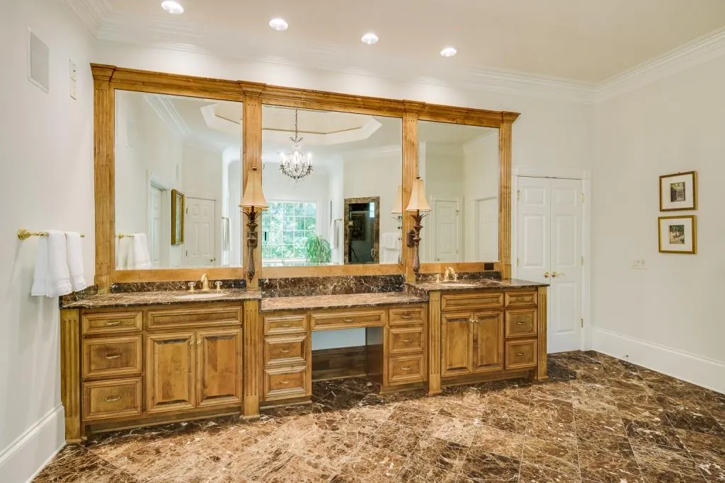 45 Sherington Place, Sandy Springs, Georgia 30350, 6 Bedrooms Bedrooms, ,7 BathroomsBathrooms,Residential,Sold,45 Sherington Place,7074185