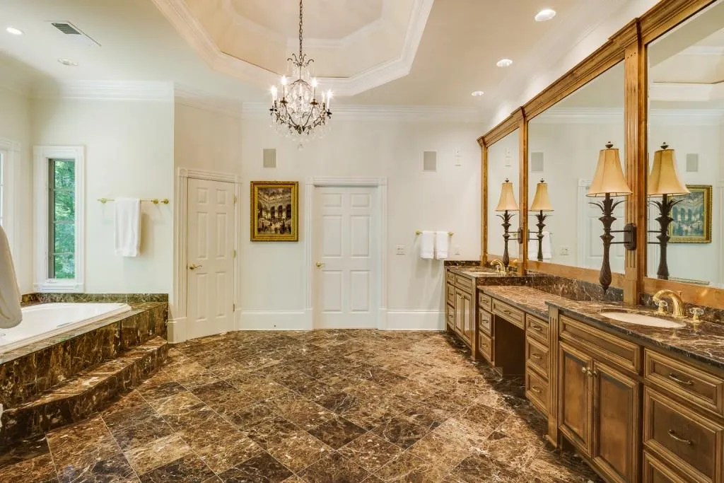 45 Sherington Place, Sandy Springs, Georgia 30350, 6 Bedrooms Bedrooms, ,7 BathroomsBathrooms,Residential,Sold,45 Sherington Place,7074185