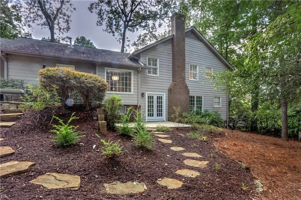 6280 Mountain Brook Lane, Atlanta, Georgia 30328, 4 Bedrooms Bedrooms, ,4 BathroomsBathrooms,Residential,Sold,6280 Mountain Brook Lane,6102572