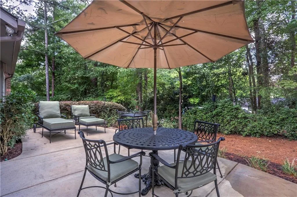 6280 Mountain Brook Lane, Atlanta, Georgia 30328, 4 Bedrooms Bedrooms, ,4 BathroomsBathrooms,Residential,Sold,6280 Mountain Brook Lane,6102572