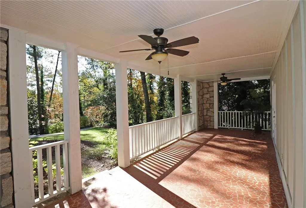 6280 Mountain Brook Lane, Atlanta, Georgia 30328, 4 Bedrooms Bedrooms, ,4 BathroomsBathrooms,Residential,Sold,6280 Mountain Brook Lane,6102572