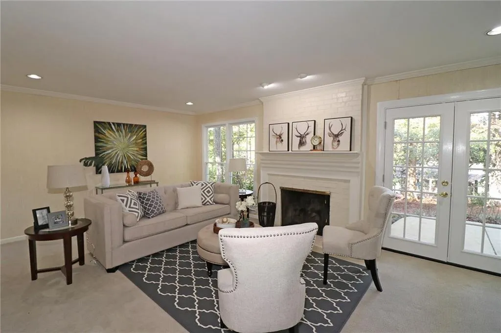 6280 Mountain Brook Lane, Atlanta, Georgia 30328, 4 Bedrooms Bedrooms, ,4 BathroomsBathrooms,Residential,Sold,6280 Mountain Brook Lane,6102572