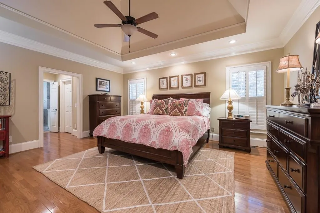 7910 Landowne Drive, Atlanta, Georgia 30350, 5 Bedrooms Bedrooms, ,4 BathroomsBathrooms,Residential,Sold,7910 Landowne Drive,5987284