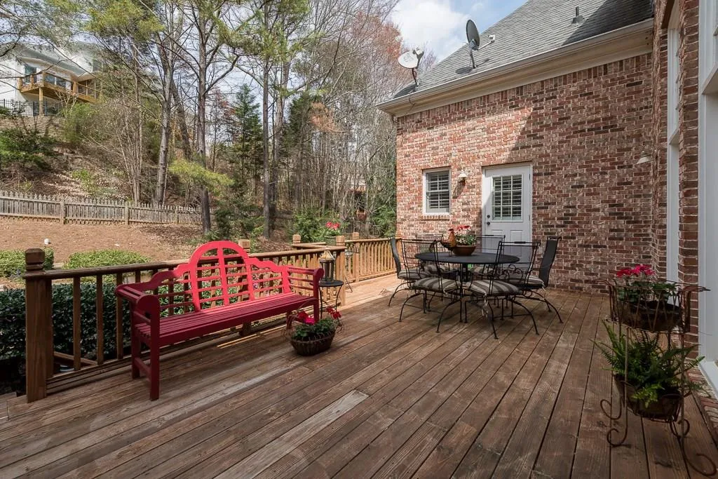 7910 Landowne Drive, Atlanta, Georgia 30350, 5 Bedrooms Bedrooms, ,4 BathroomsBathrooms,Residential,Sold,7910 Landowne Drive,5987284