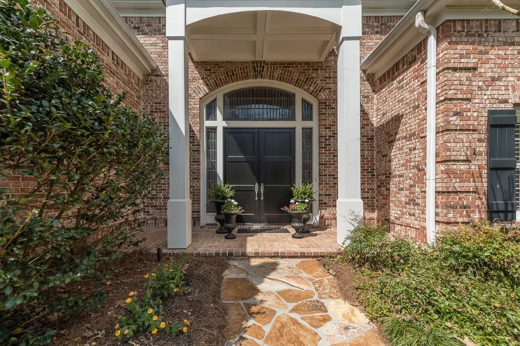 7910 Landowne Drive, Atlanta, Georgia 30350, 5 Bedrooms Bedrooms, ,4 BathroomsBathrooms,Residential,Sold,7910 Landowne Drive,5987284
