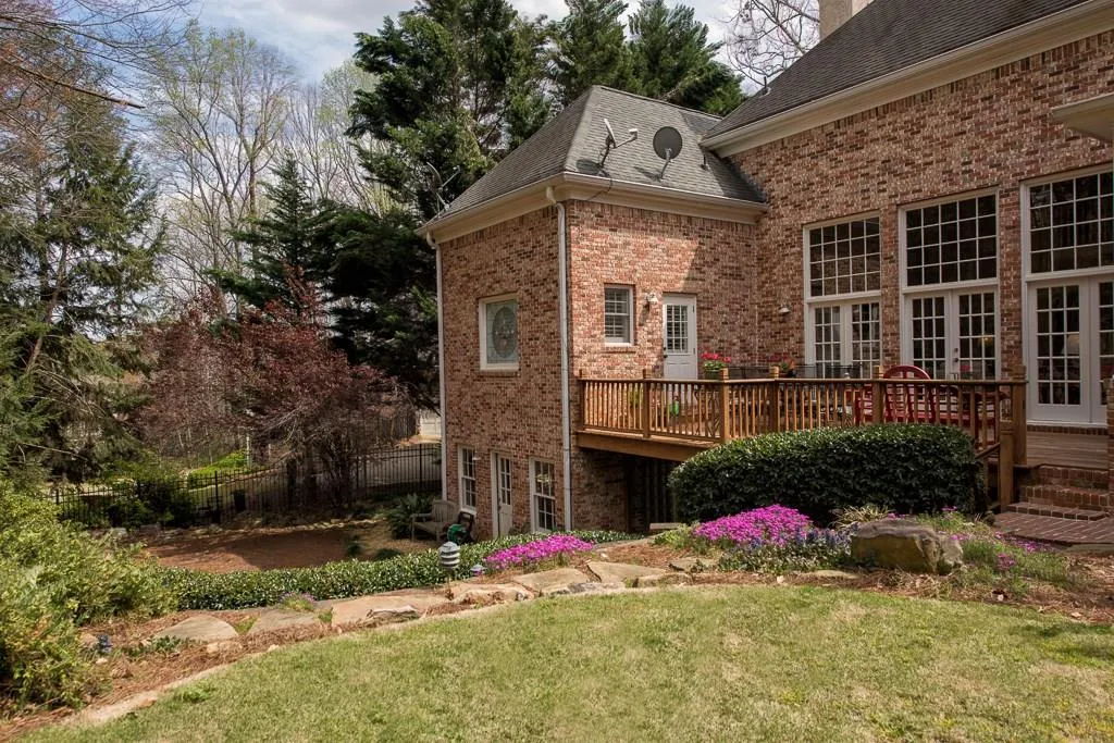 7910 Landowne Drive, Atlanta, Georgia 30350, 5 Bedrooms Bedrooms, ,4 BathroomsBathrooms,Residential,Sold,7910 Landowne Drive,5987284