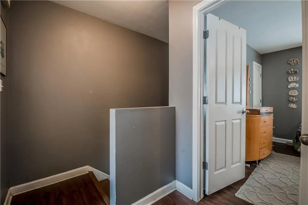 6940 Roswell Road Unit 10a, Atlanta, Georgia 30328, 2 Bedrooms Bedrooms, ,1 BathroomBathrooms,Residential,Sold,6940 Roswell Road Unit 10a,5825163