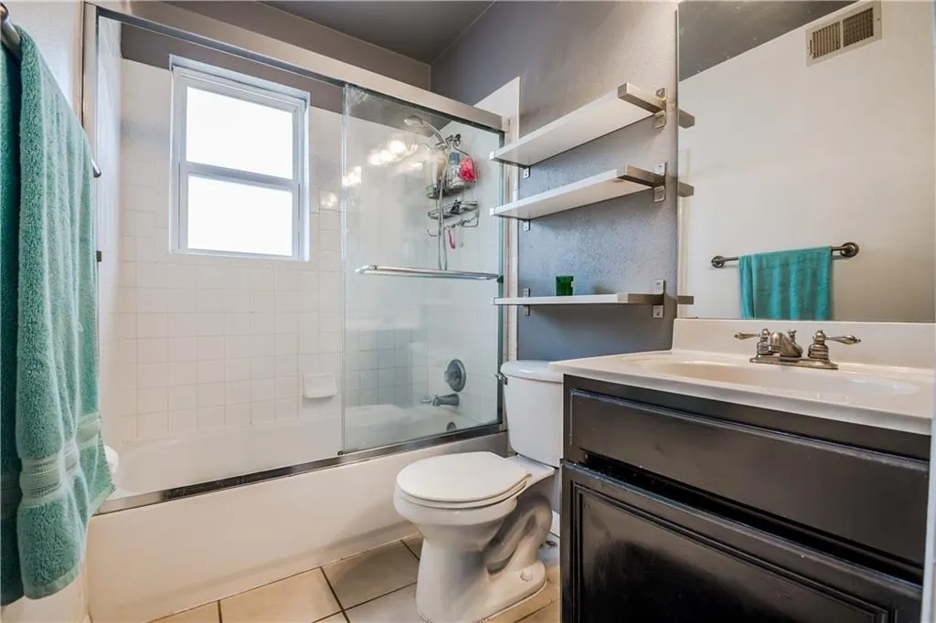 6940 Roswell Road Unit 10a, Atlanta, Georgia 30328, 2 Bedrooms Bedrooms, ,1 BathroomBathrooms,Residential,Sold,6940 Roswell Road Unit 10a,5825163