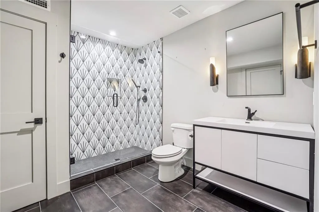 6055 Riverside Drive, Atlanta, Georgia 30328, 7 Bedrooms Bedrooms, ,7 BathroomsBathrooms,Residential,For Sale,6055 Riverside Drive,7728646