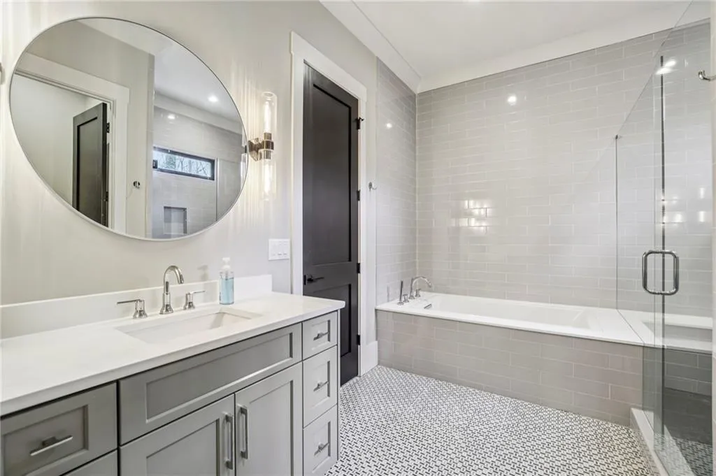 6055 Riverside Drive, Atlanta, Georgia 30328, 7 Bedrooms Bedrooms, ,7 BathroomsBathrooms,Residential,For Sale,6055 Riverside Drive,7728646