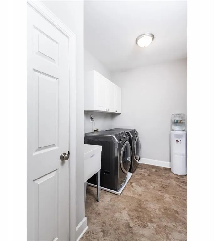 315 Craighead Drive, Sandy Springs, Georgia 30319, 4 Bedrooms Bedrooms, ,3 BathroomsBathrooms,Residential,Sold,315 Craighead Drive,5846997