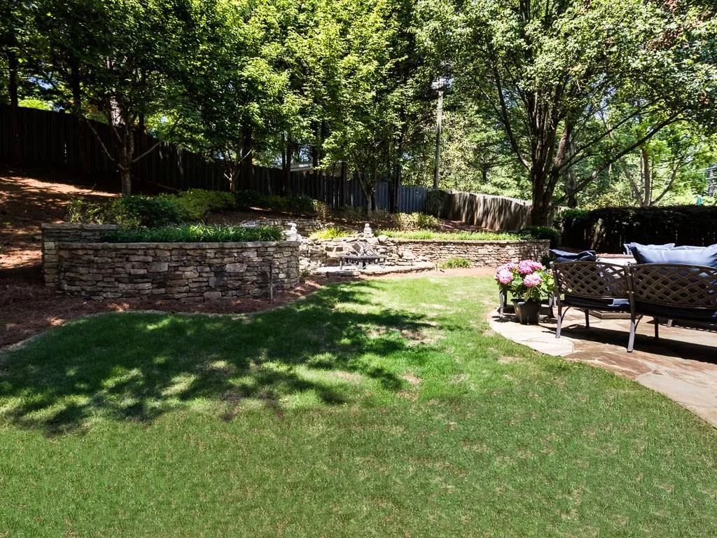 315 Craighead Drive, Sandy Springs, Georgia 30319, 4 Bedrooms Bedrooms, ,3 BathroomsBathrooms,Residential,Sold,315 Craighead Drive,5846997